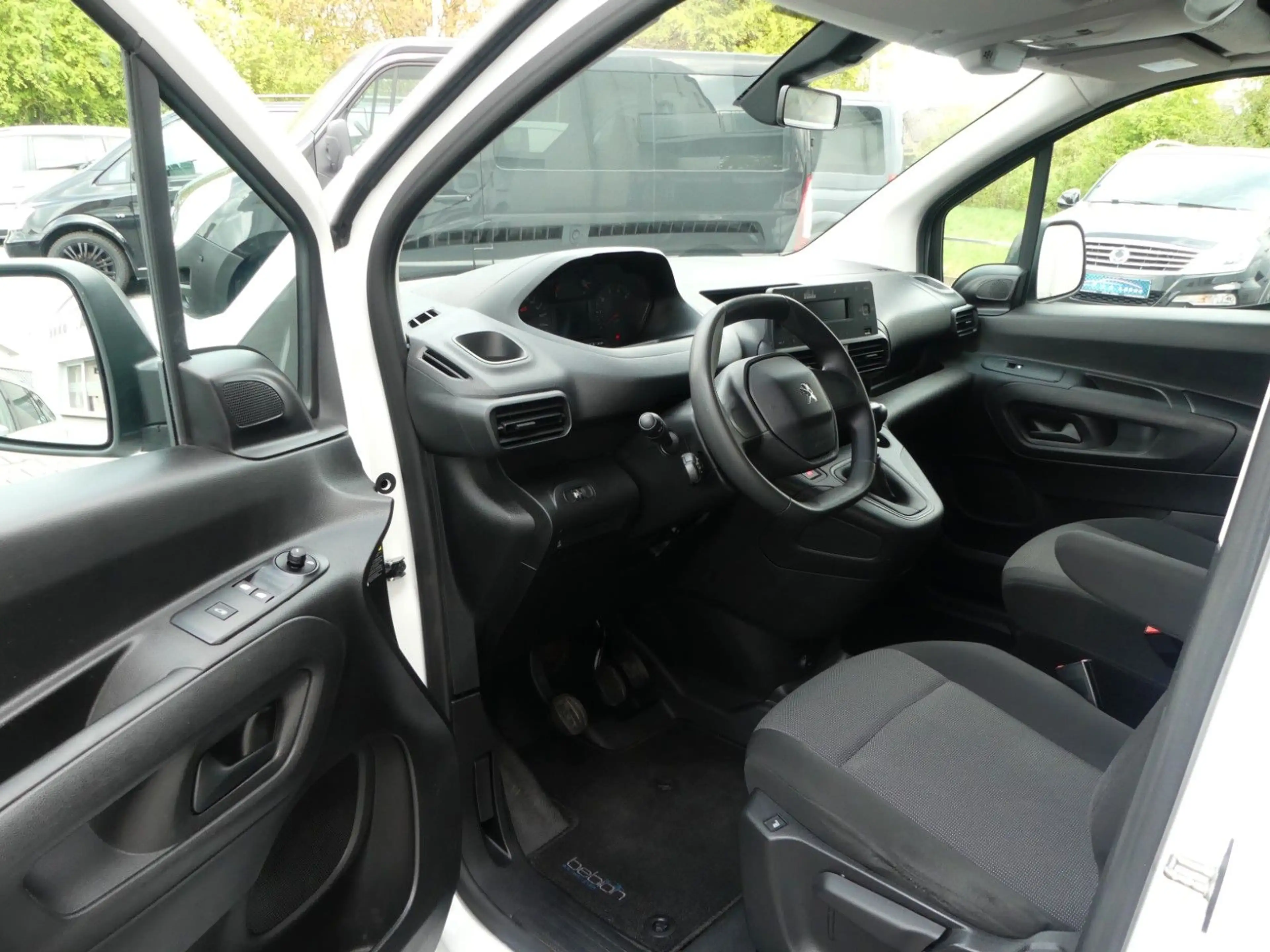 Peugeot Partner Premium L1 Kasten 1. Hand | Klima | PDC — photo 7