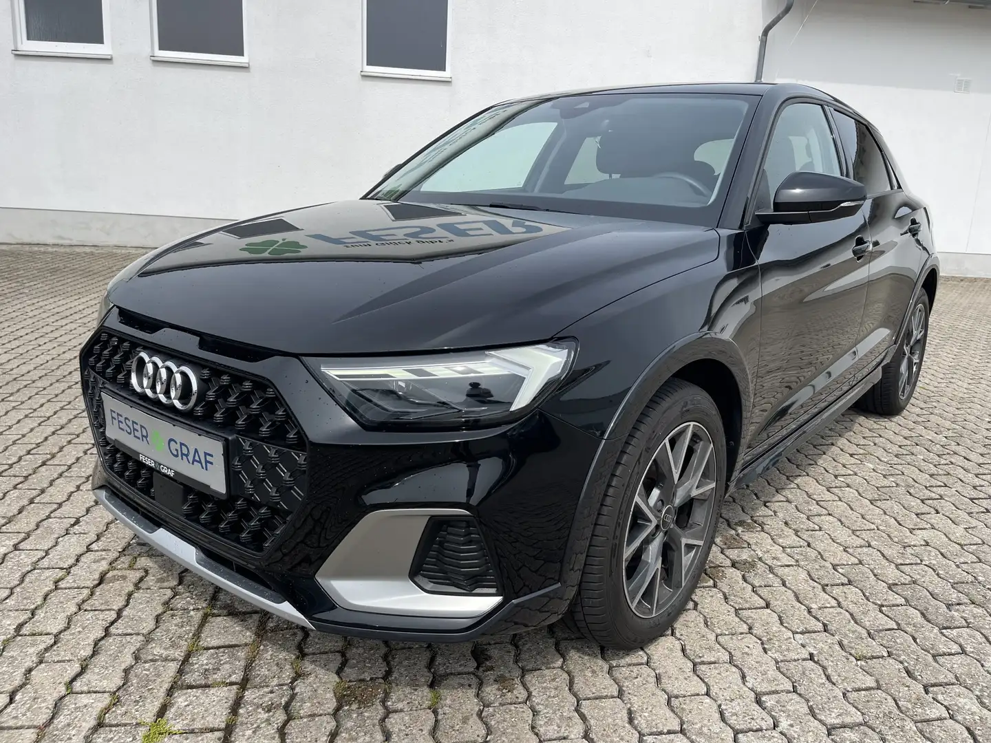 Audi A1 allstreet 30 TFSI S tronic 17" LED SHZ VIRTUAL Schwarz - 2
