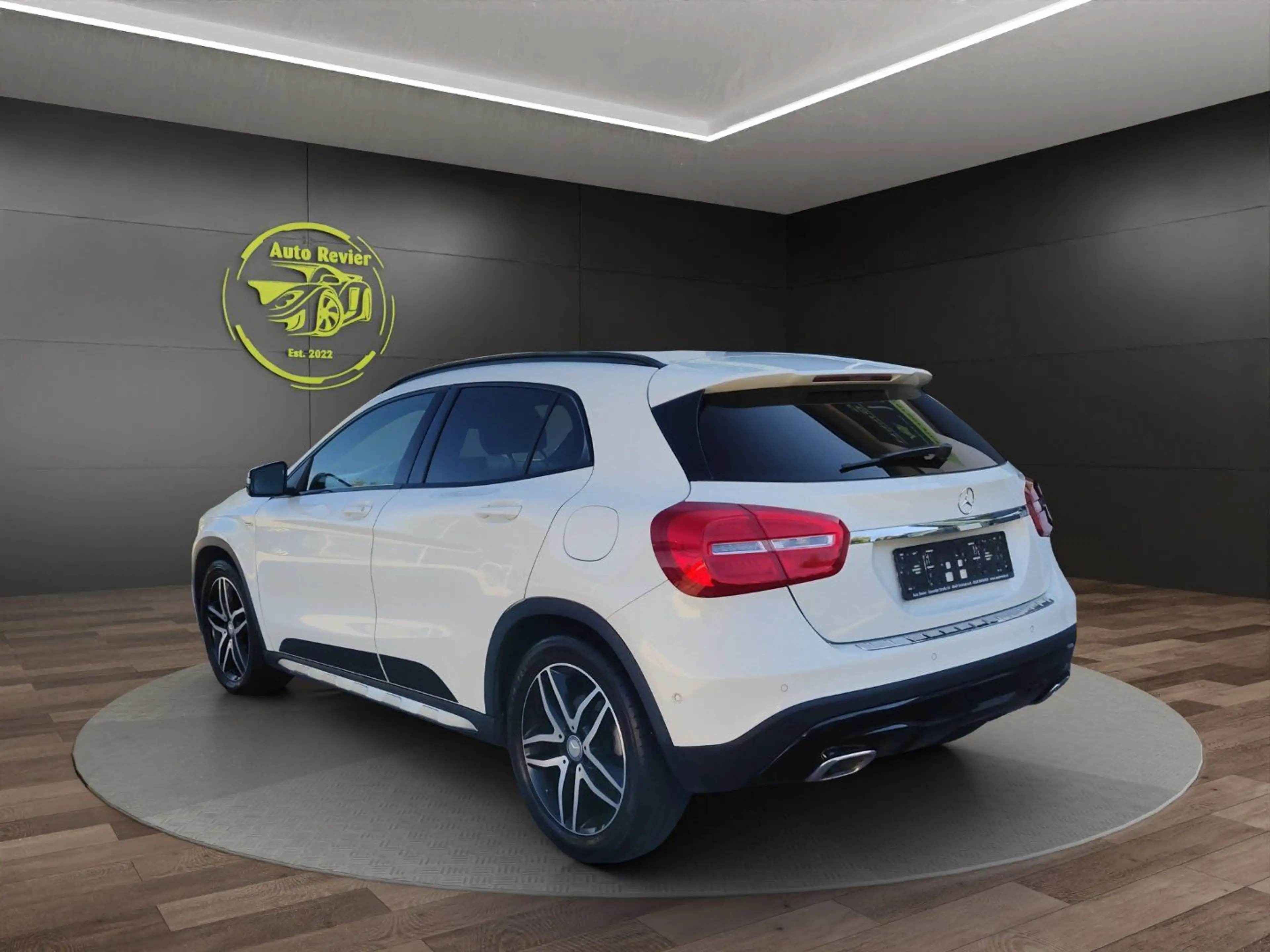 Mercedes-Benz GLA 200 GLA-Klasse GLA 200 CDI d Urban 4Matic Activity Edi — photo 3