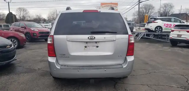 Kia Sedona 2008 — photo 5