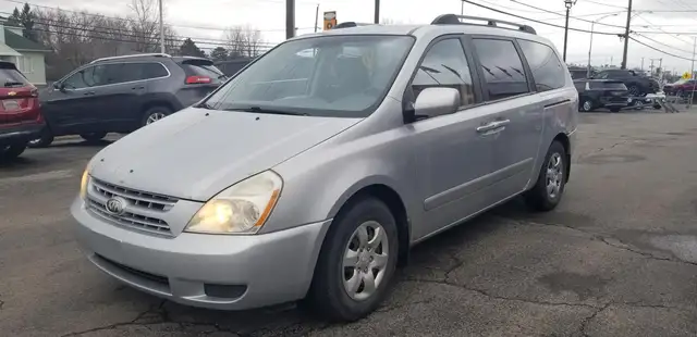 Kia Sedona 2008