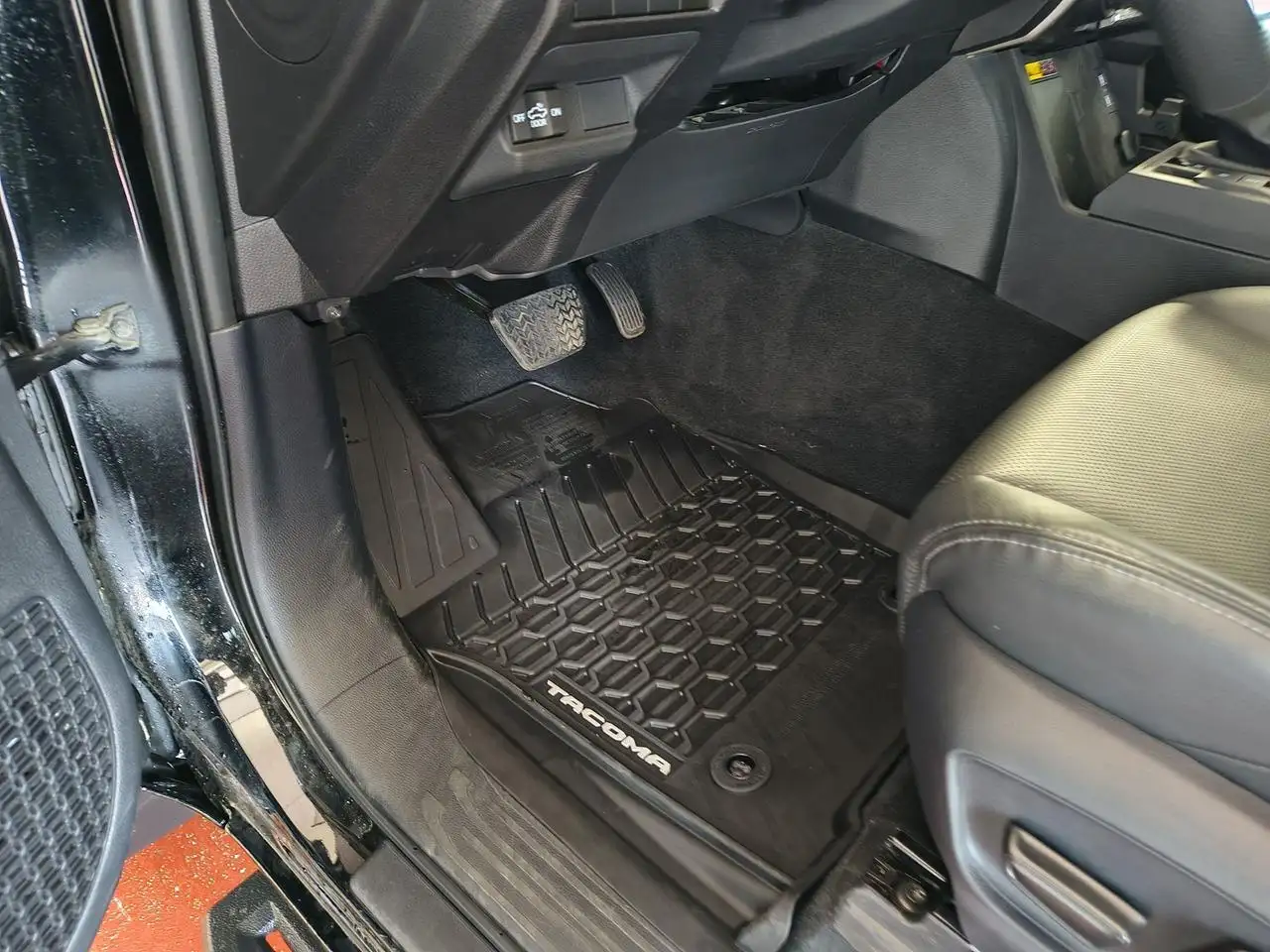 Toyota Tacoma снимка Toyota Tacoma