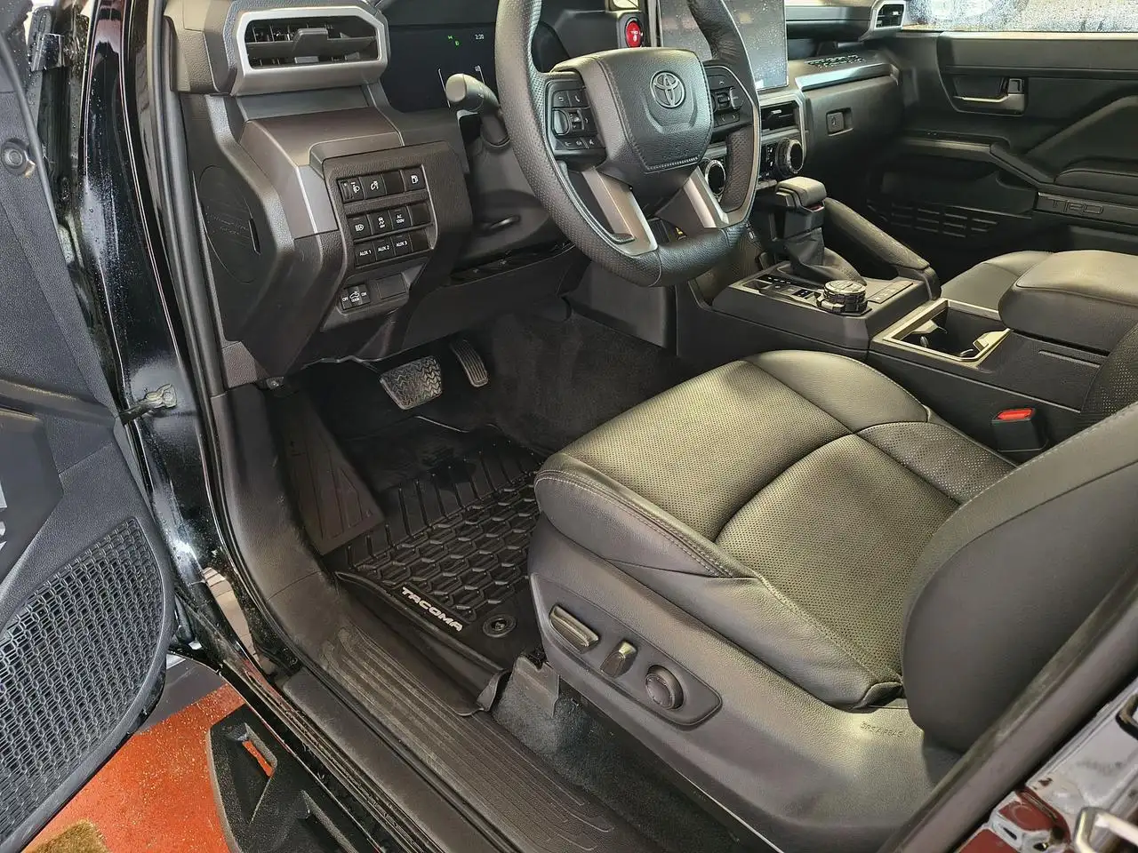 Toyota Tacoma снимка Toyota Tacoma