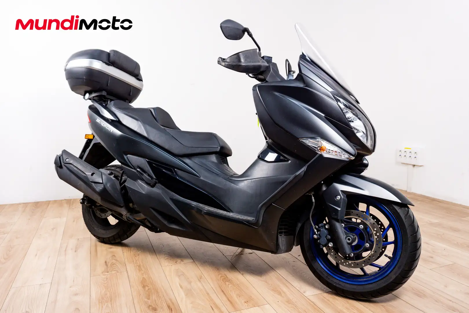 Suzuki Burgman 400 - 2