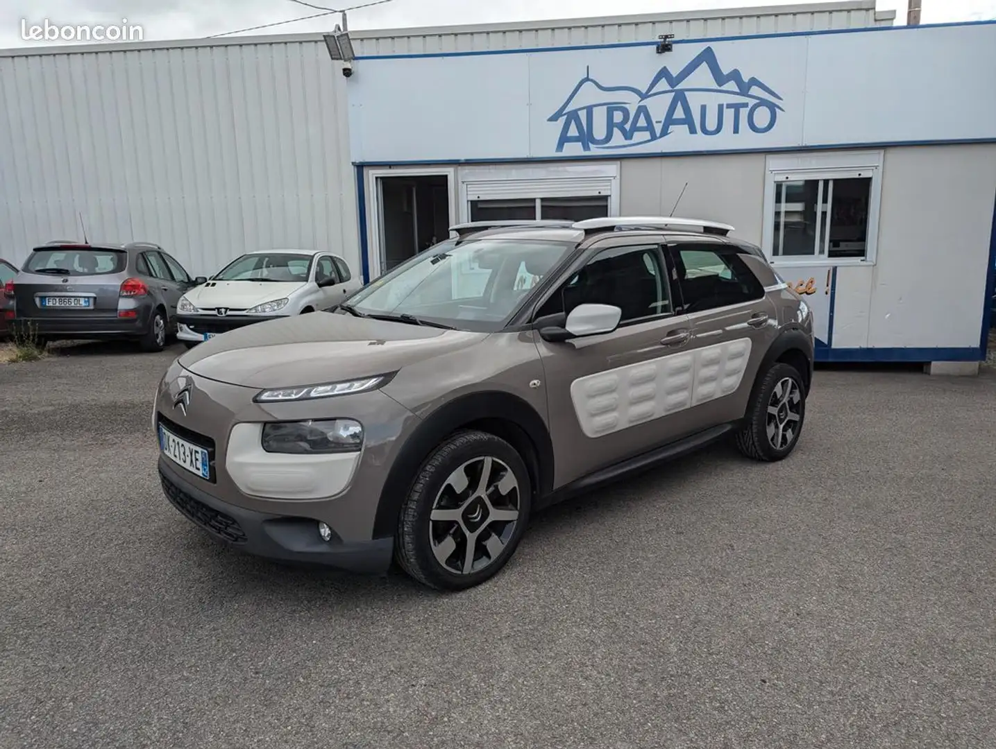 Citroen C4 Cactus e hdi 92 automatique, toit panoramique, camera - 1