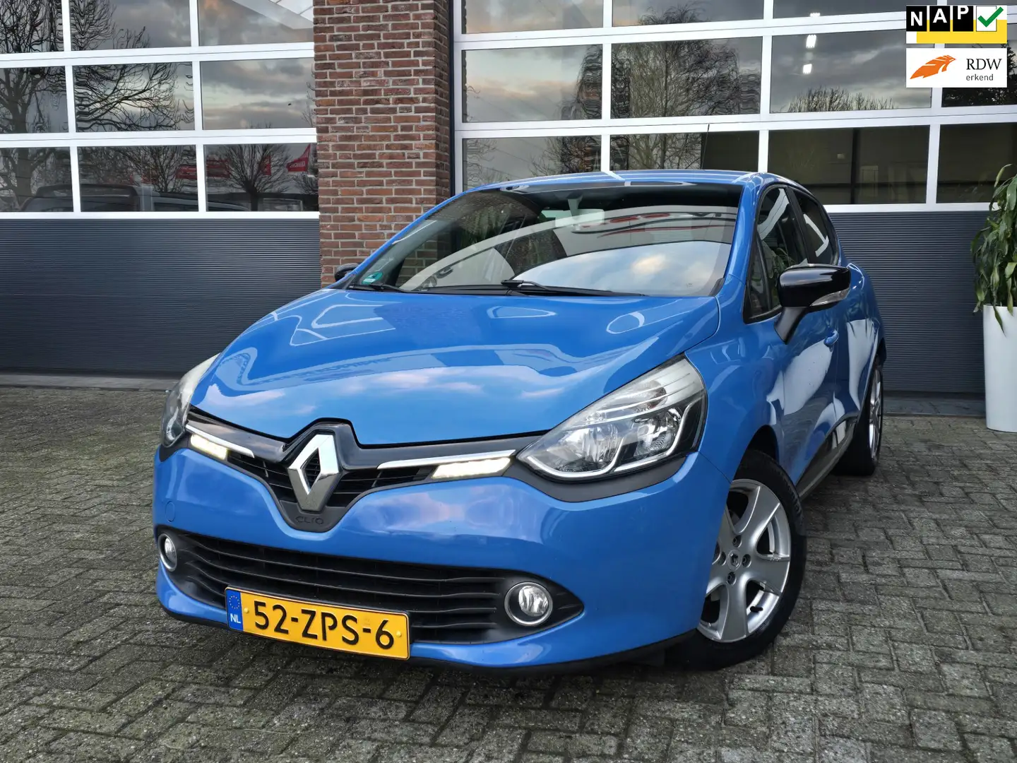 Renault Clio 0.9 TCe Expression Nap |1e eig |Navi |Cruise Blau - 1