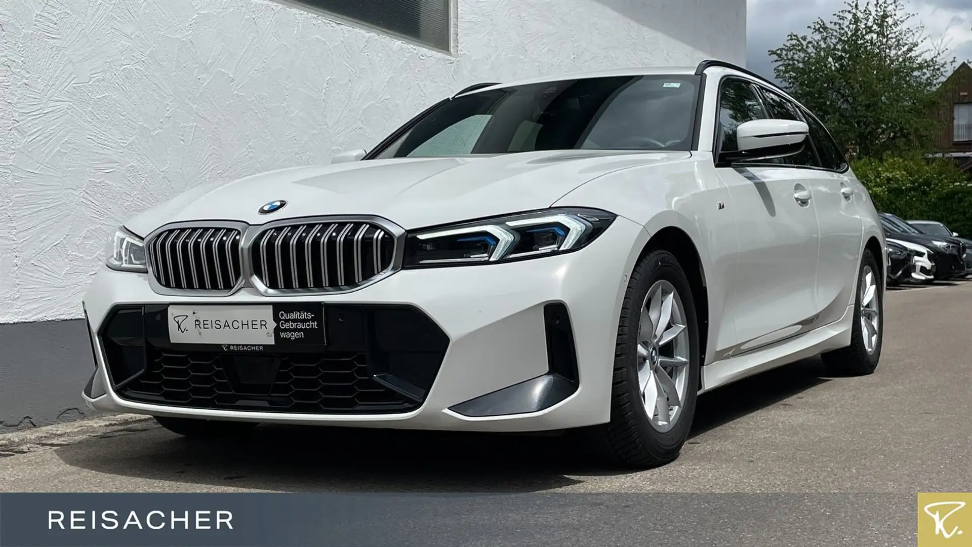 BMW 320 i A Tou M-Sport,AHK,el.Sitz+Mem,Autom Blanc - 1