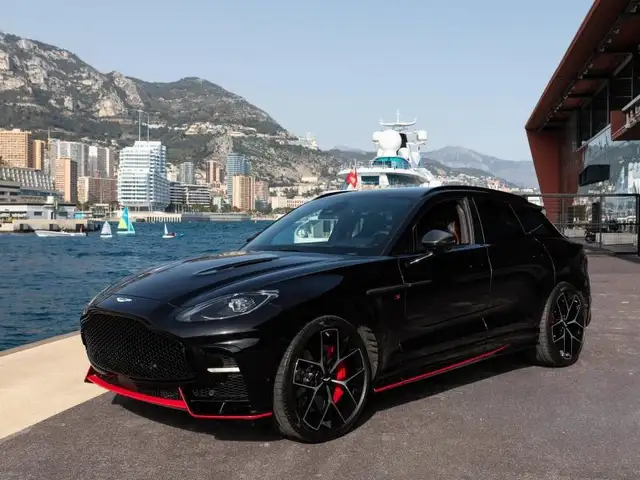 Aston Martin DBX