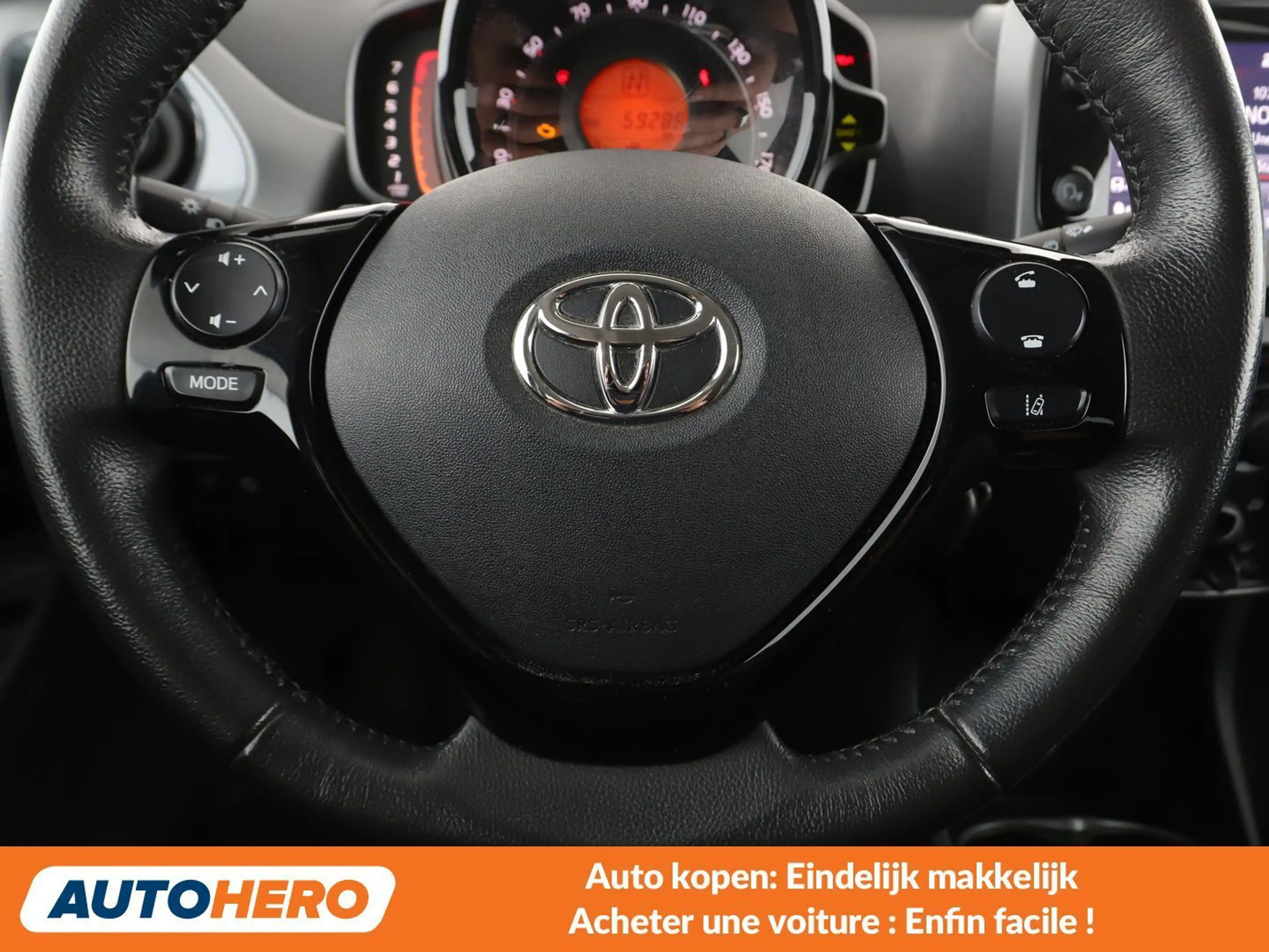 Toyota Aygo 1.0 VVT-i X-Play — photo 5