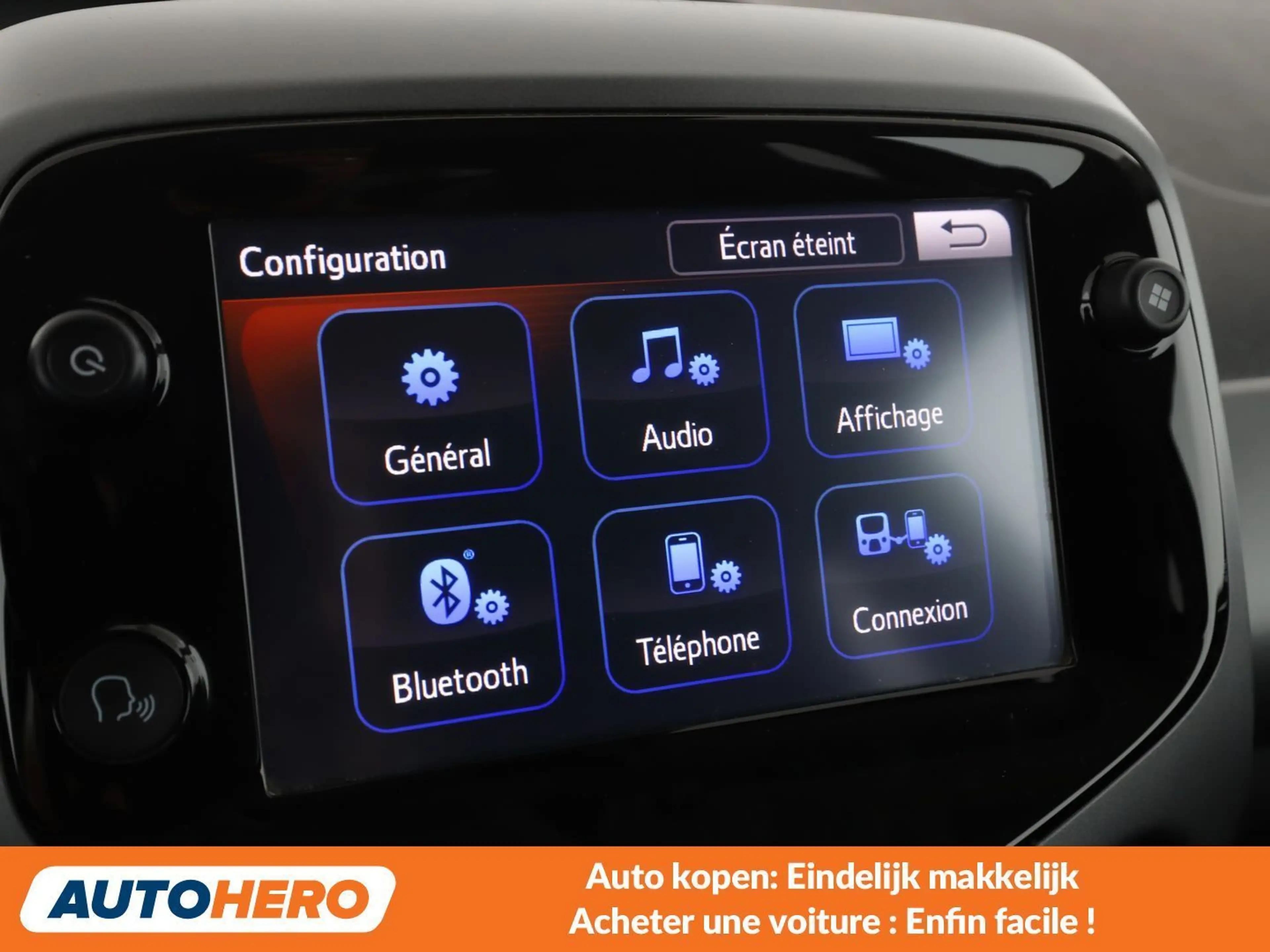 Toyota Aygo 1.0 VVT-i X-Play — photo 11