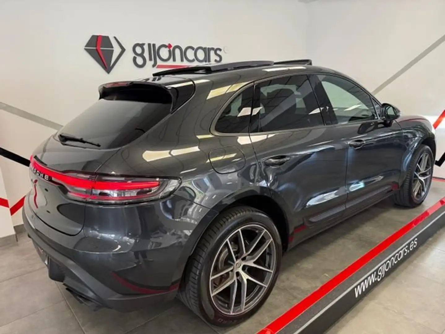 Porsche Macan Gris - 2