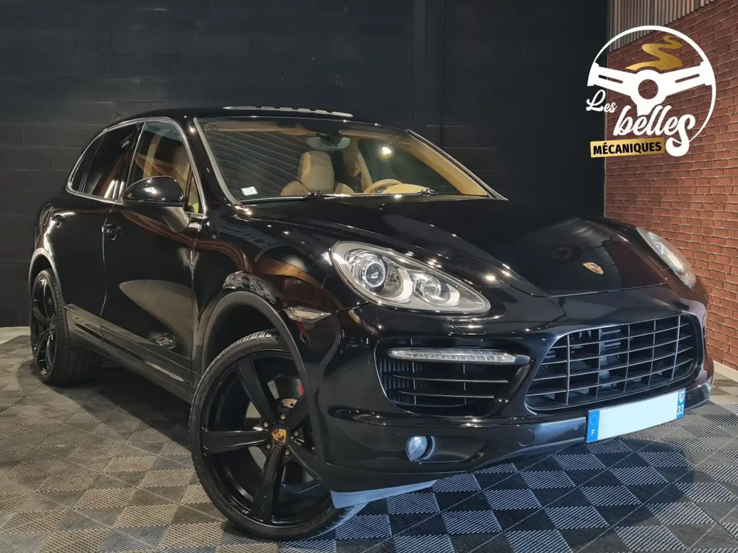 Porsche Cayenne 958.1 TURBO 4.8L V8 500cv BVA TIPTRONIC Noir - 1