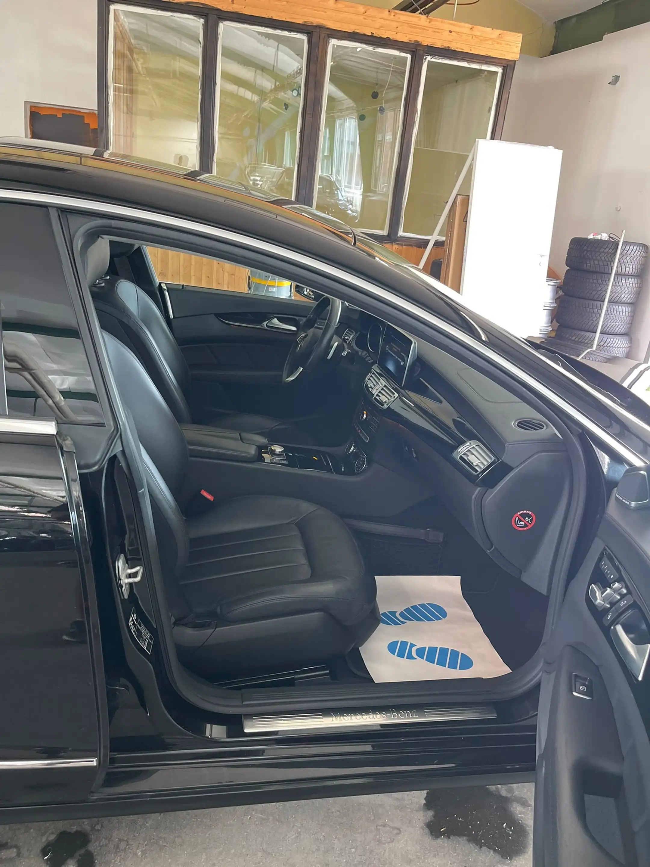 Mercedes-Benz CLS 400 CLS 400 7G-TRONIC*EGSD*360*H&K*DISTR*STNDHZ*KEYGO*TOP — photo 8