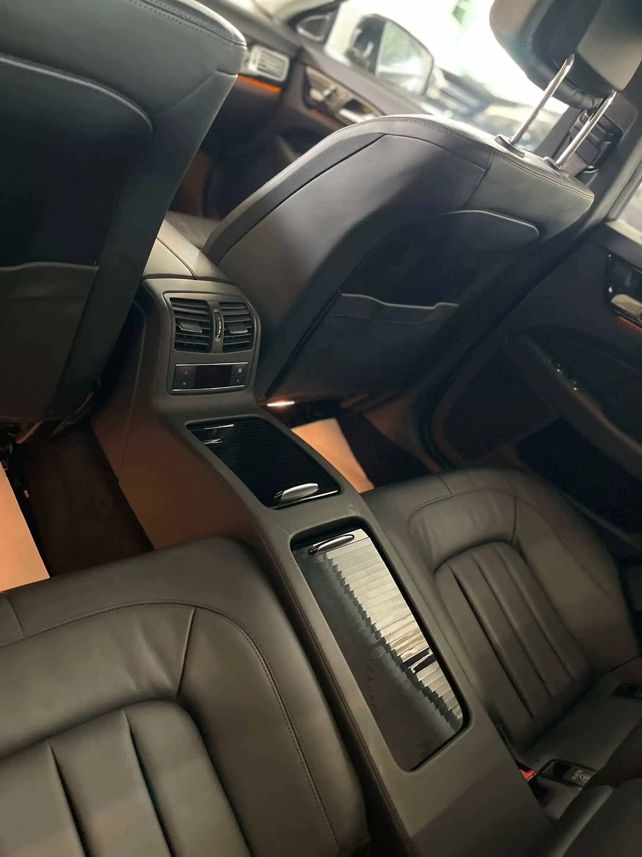 Mercedes-Benz CLS 400 CLS 400 7G-TRONIC*EGSD*360*H&K*DISTR*STNDHZ*KEYGO*TOP — photo 10