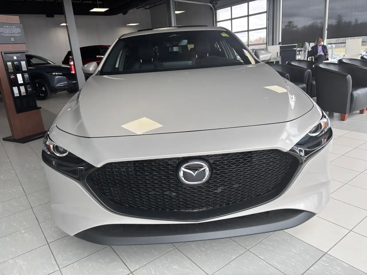 Mazda 3 снимка Mazda 3