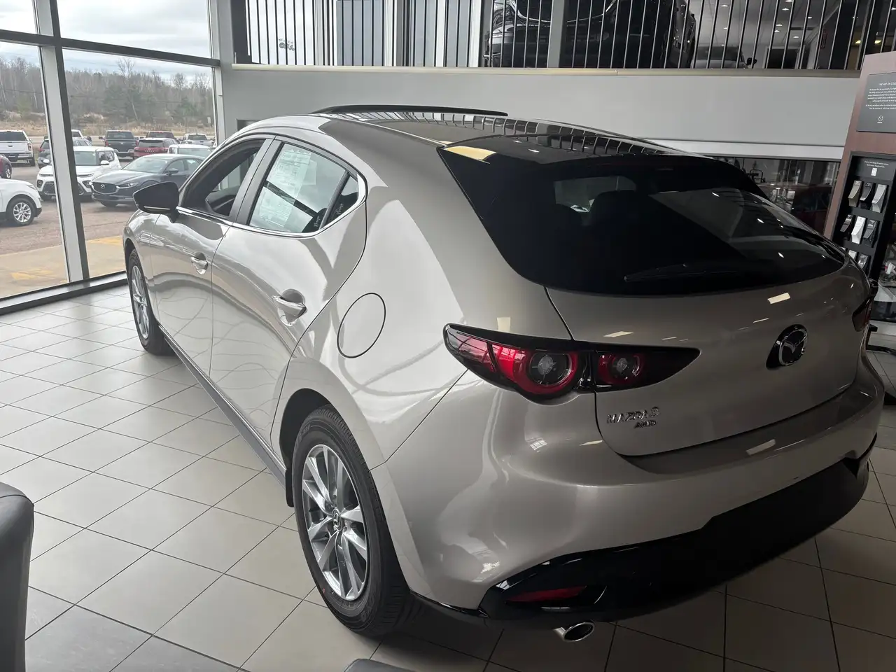 Mazda 3 снимка Mazda 3