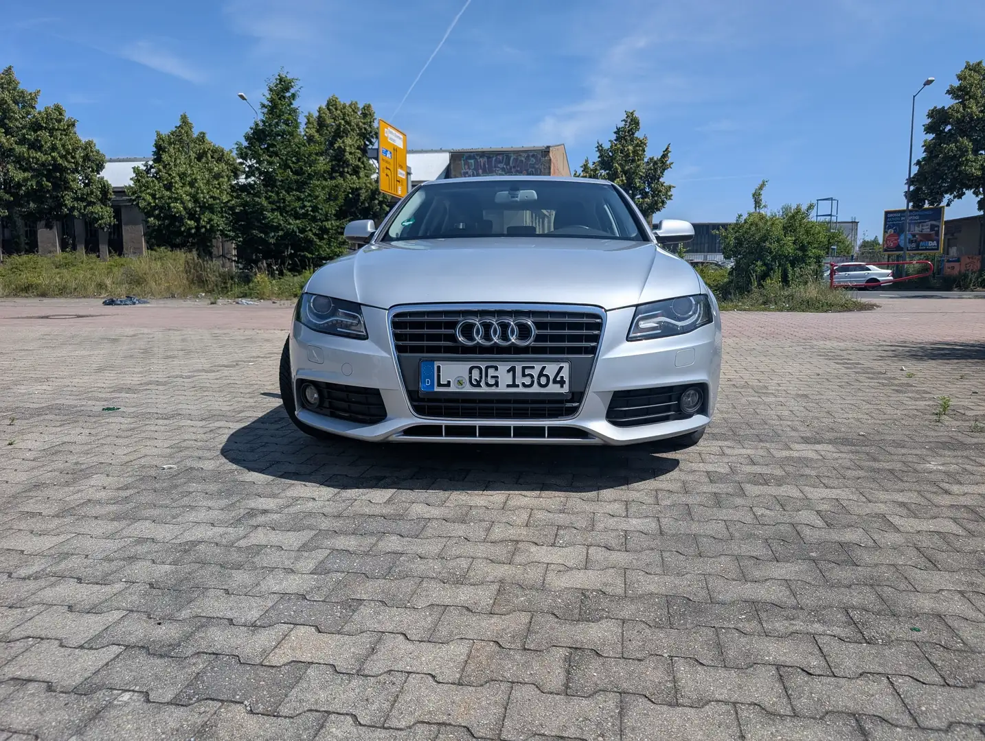 Audi A4 A4 1.8 TFSI Ambiente Silber - 1