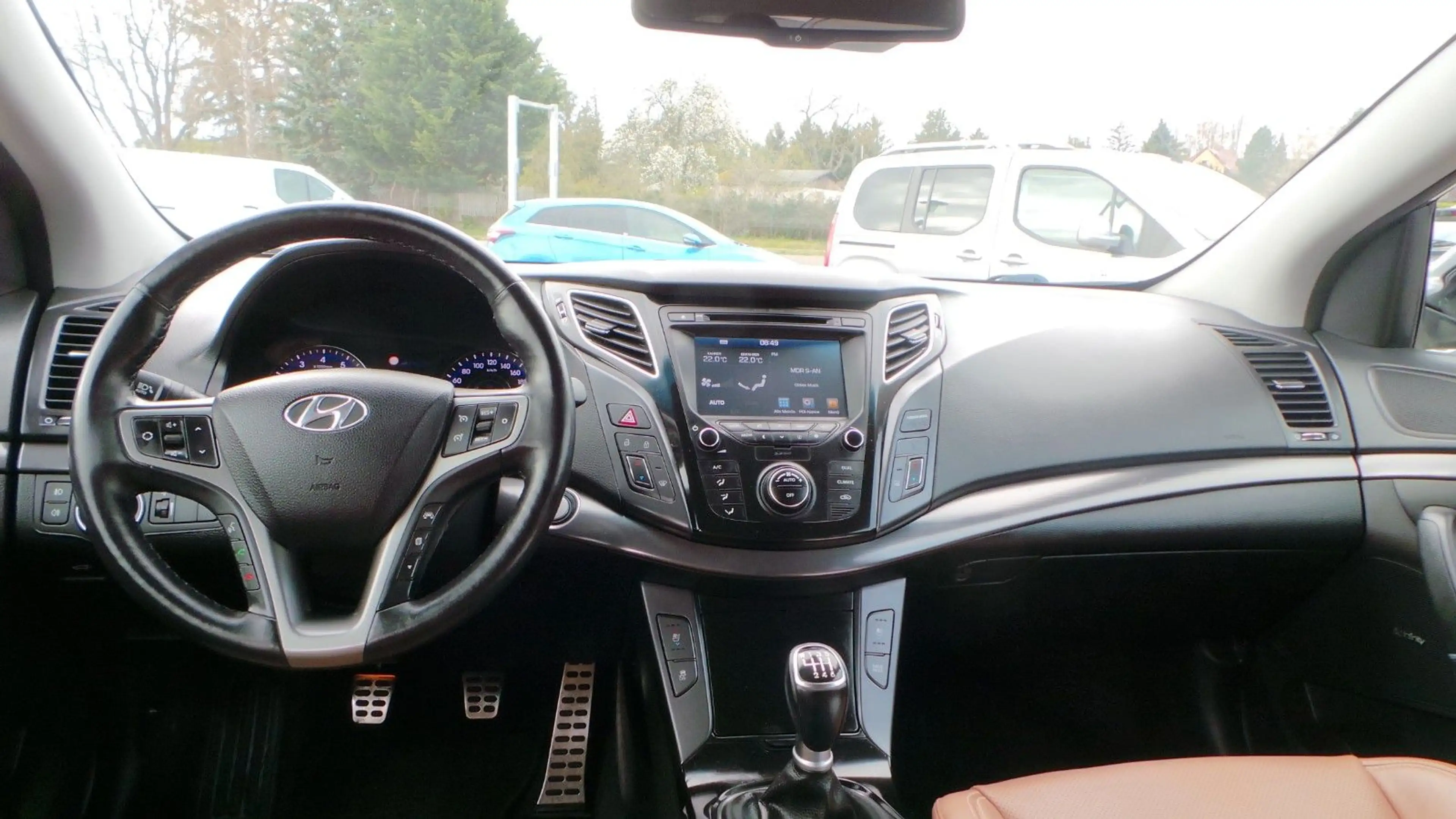 Hyundai i40 cw Premium LEDER NAVI KAMERA EL. HECKKLAPPE — photo 6