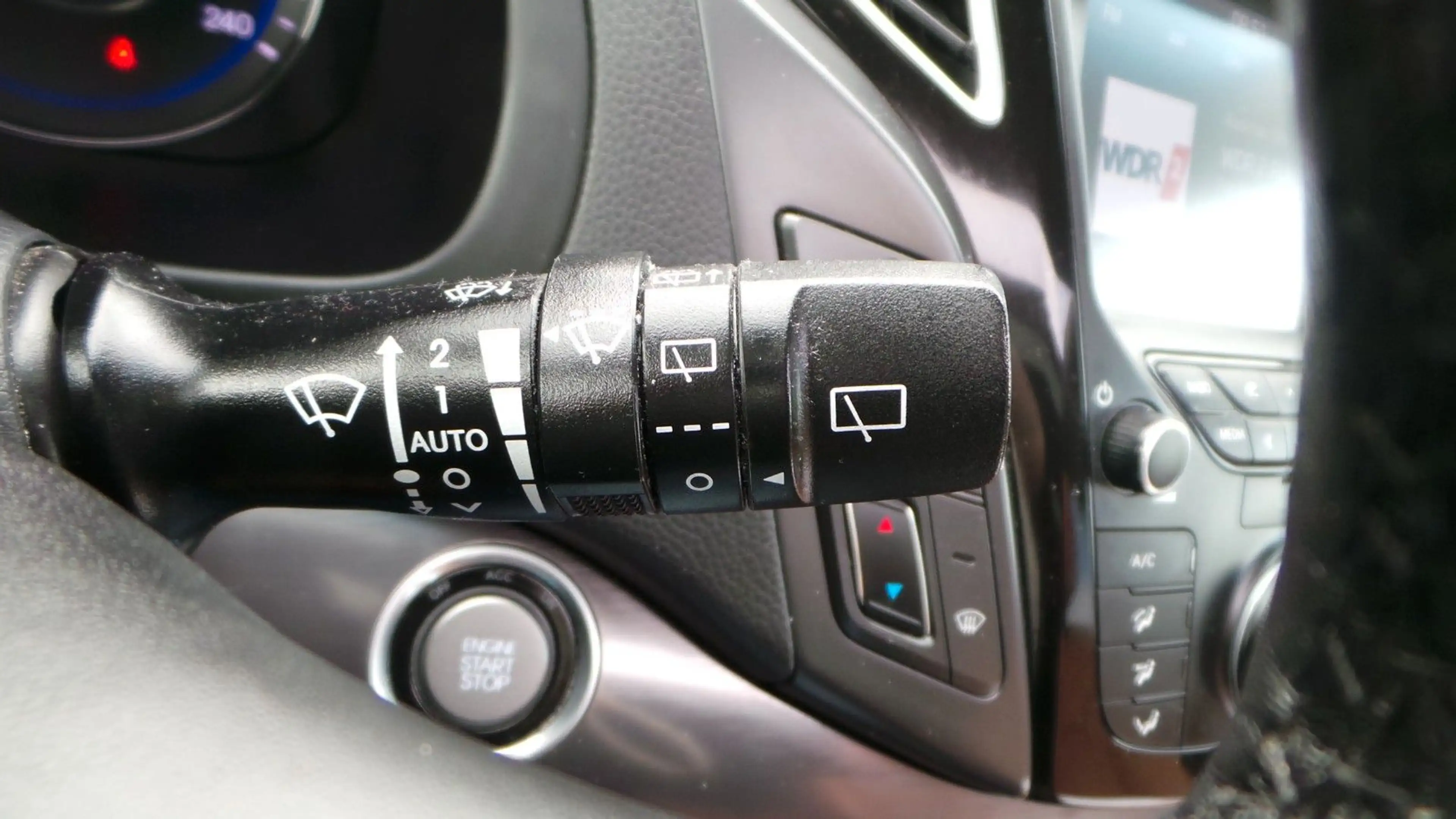Hyundai i40 cw Premium LEDER NAVI KAMERA EL. HECKKLAPPE — photo 13