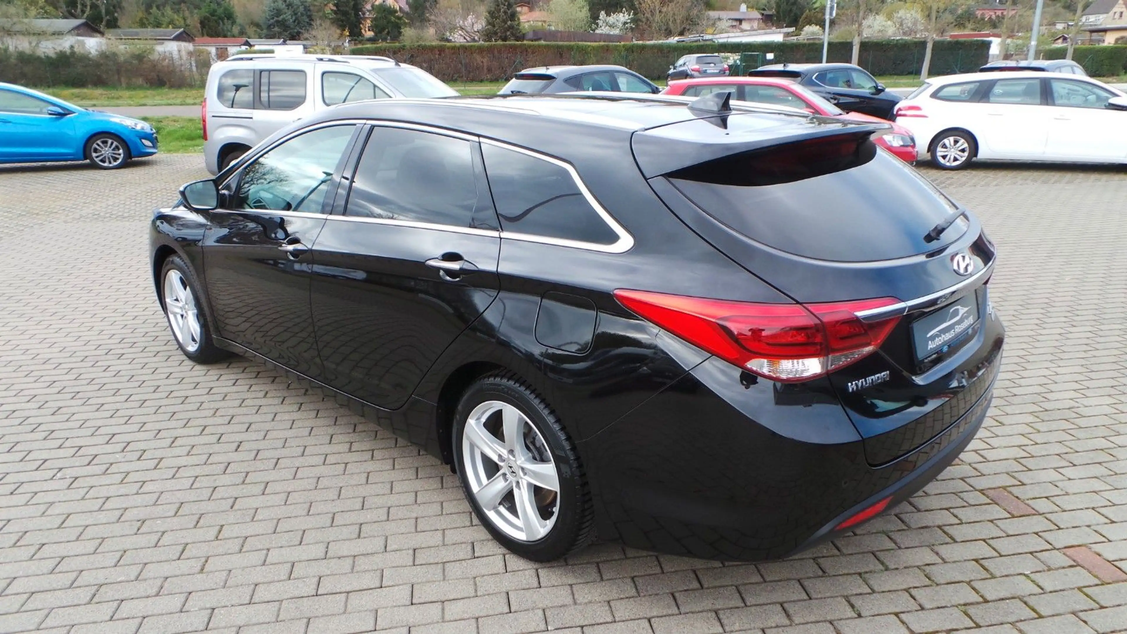 Hyundai i40 cw Premium LEDER NAVI KAMERA EL. HECKKLAPPE — photo 3