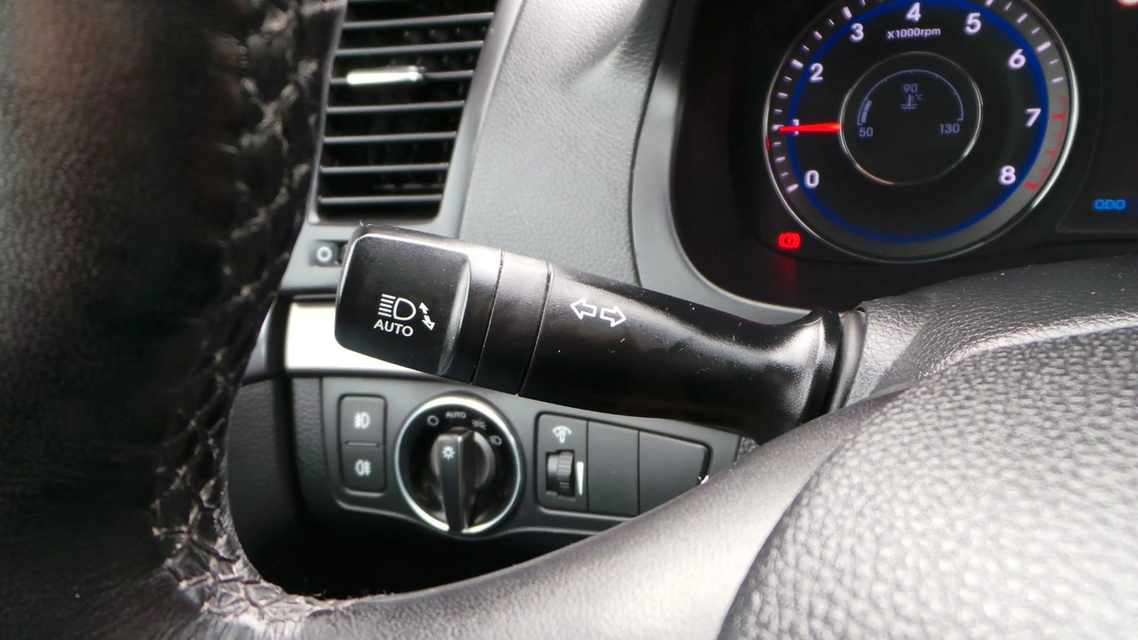 Hyundai i40 cw Premium LEDER NAVI KAMERA EL. HECKKLAPPE — photo 12