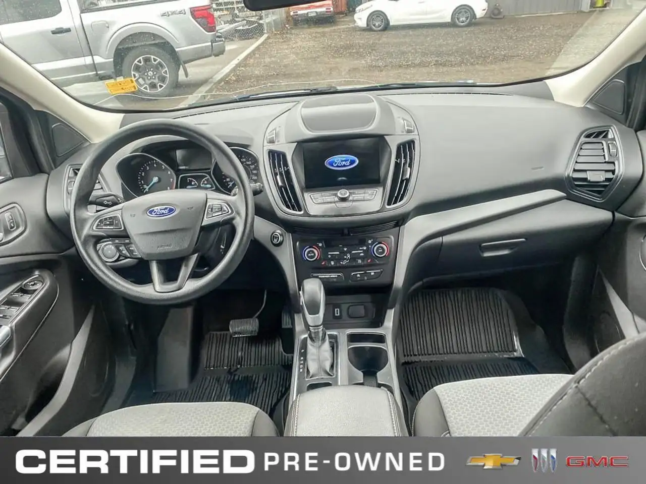 Ford Escape снимка Ford Escape