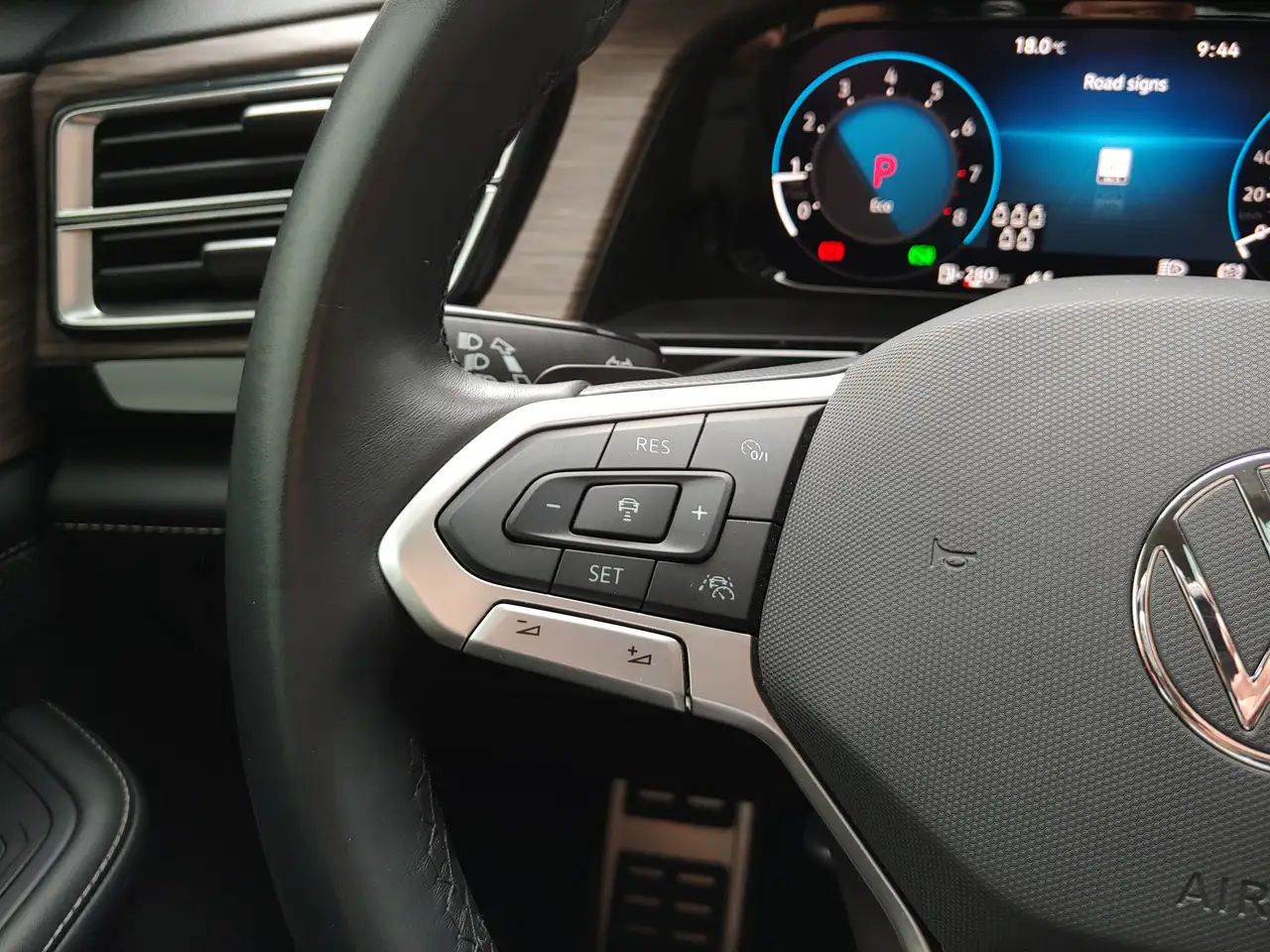Volkswagen Atlas снимка Volkswagen Atlas