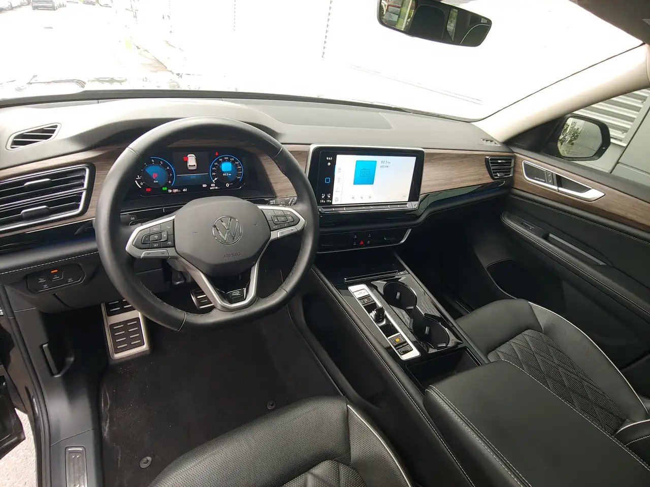 Volkswagen Atlas снимка Volkswagen Atlas