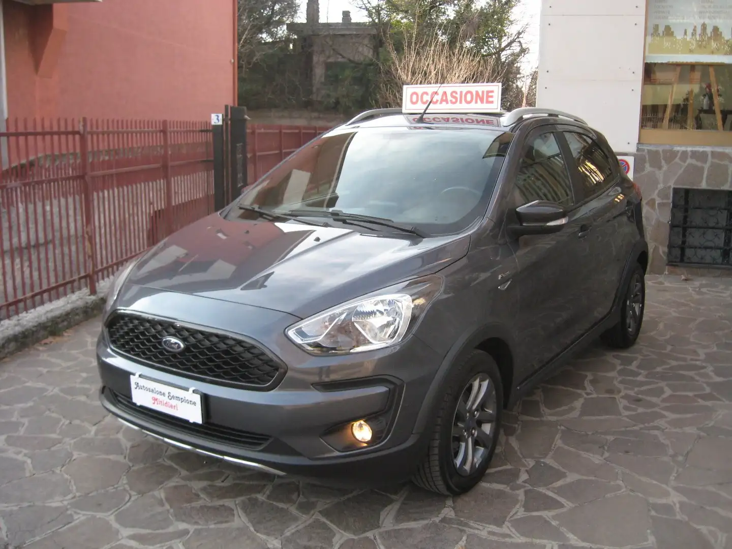 Ford Ka/Ka+ active 1.2 SOLO KM 27.000 CERTIFICATI FORD Grigio - 1