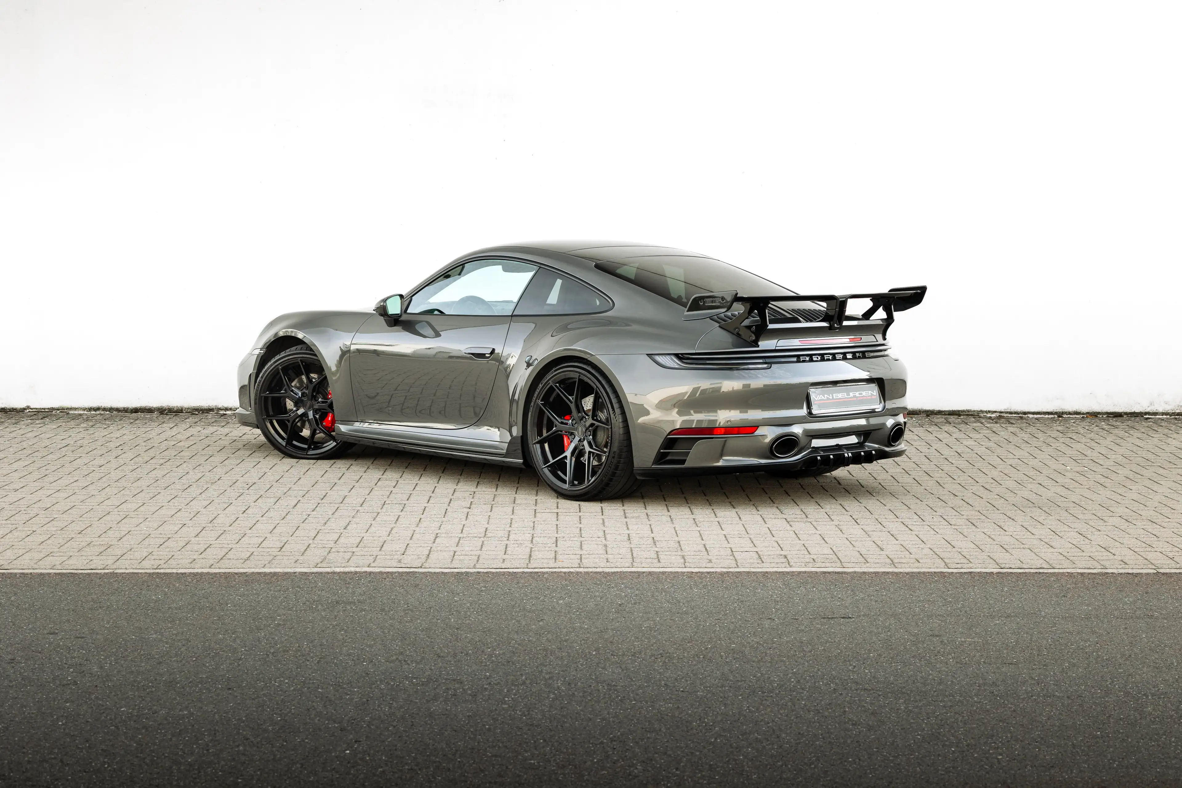 Porsche 992 Carrera S / Techart kit - 550 pk - Adaptive Cruise Control — photo 4