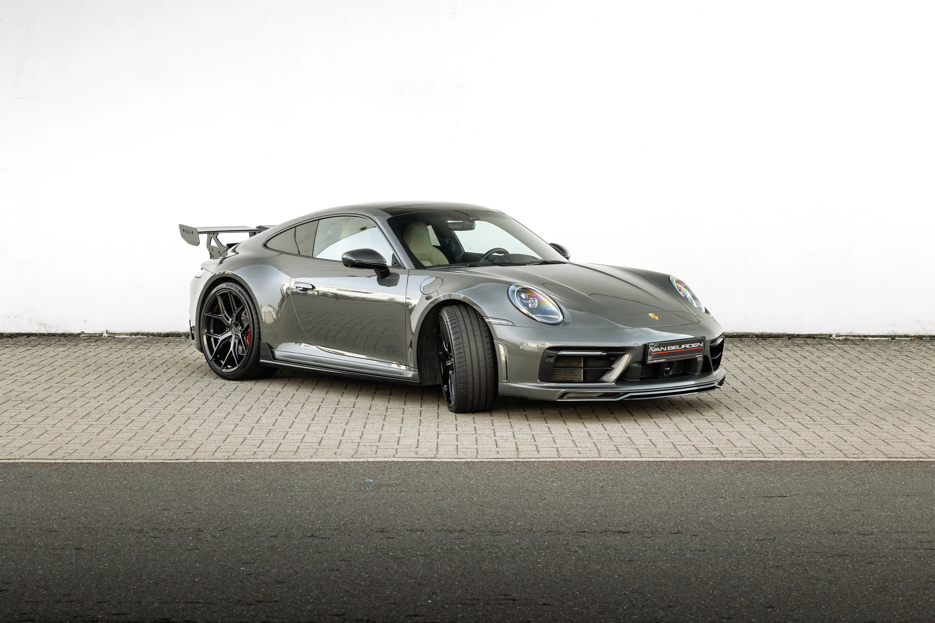 Porsche 992 Carrera S / Techart kit - 550 pk - Adaptive Cruise Control — photo 8