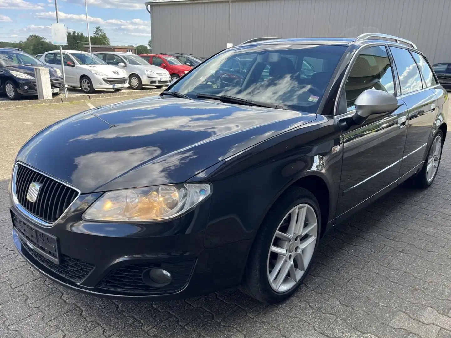 SEAT Exeo Exeo ST 2.0 TDI CR Style Top Zustand Negro - 1