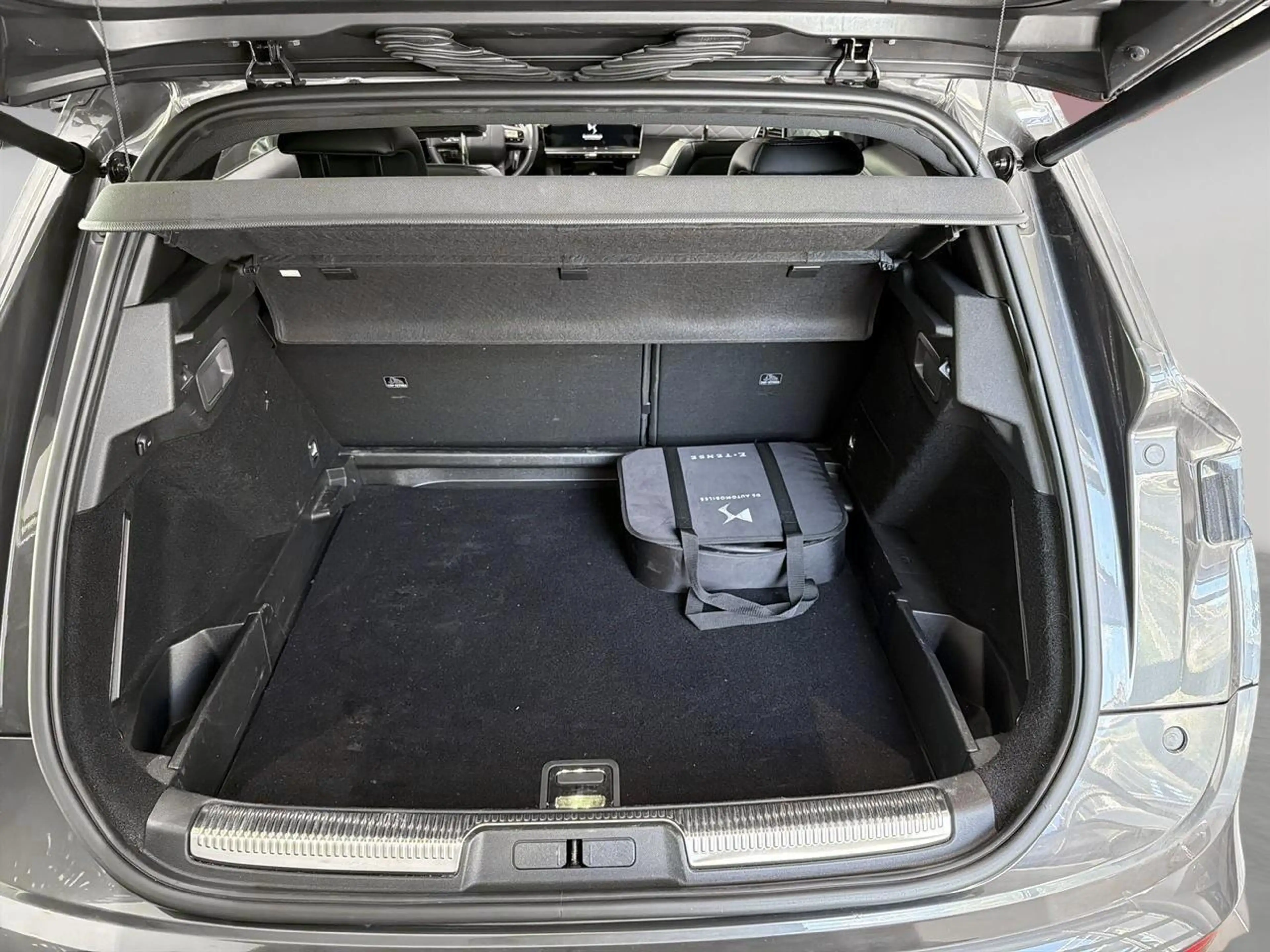DS Automobiles DS 7 E-Tense 4x4 300 Rivoli — photo 9