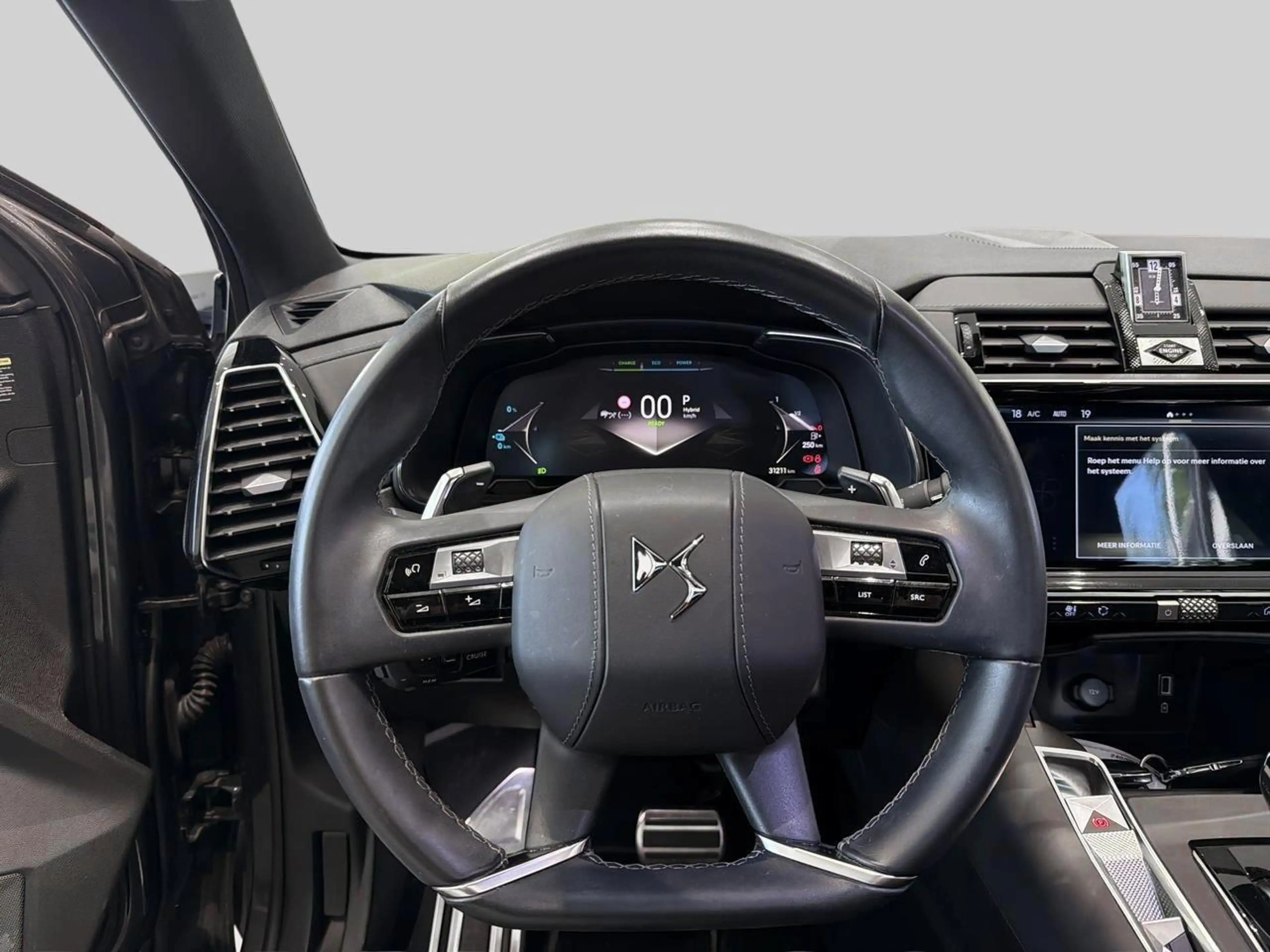DS Automobiles DS 7 E-Tense 4x4 300 Rivoli — photo 4