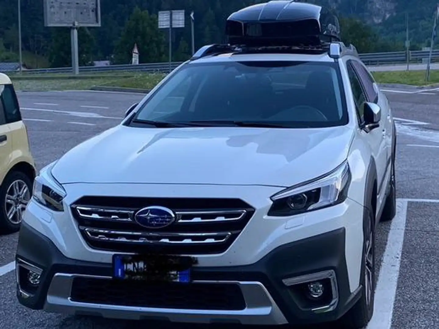 Subaru OUTBACK Outback VI 2021 2.5i Premium lineartronic bijela - 1