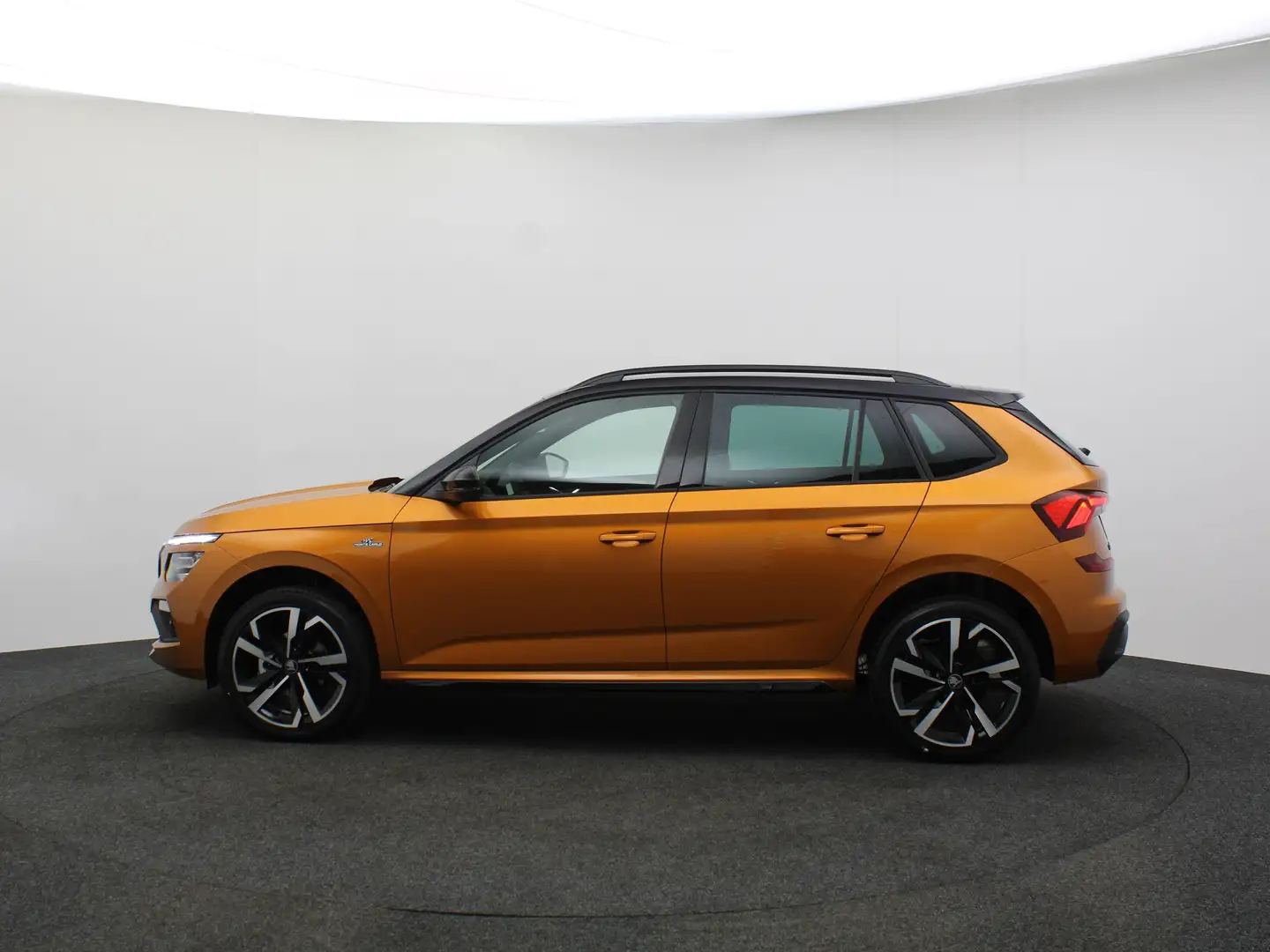 Skoda Kamiq 1.0 TSI Greentech 115pk Monte Carlo Oranje - 2