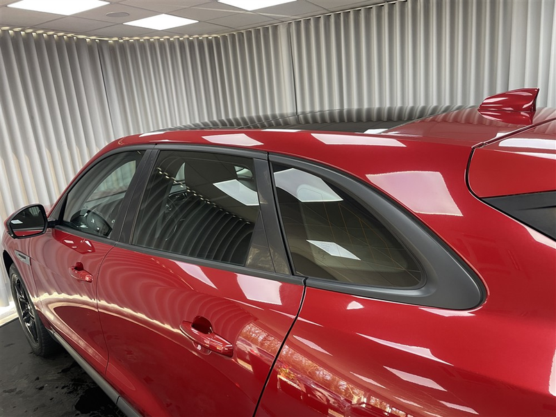 Jaguar F-Pace Pure — photo 14