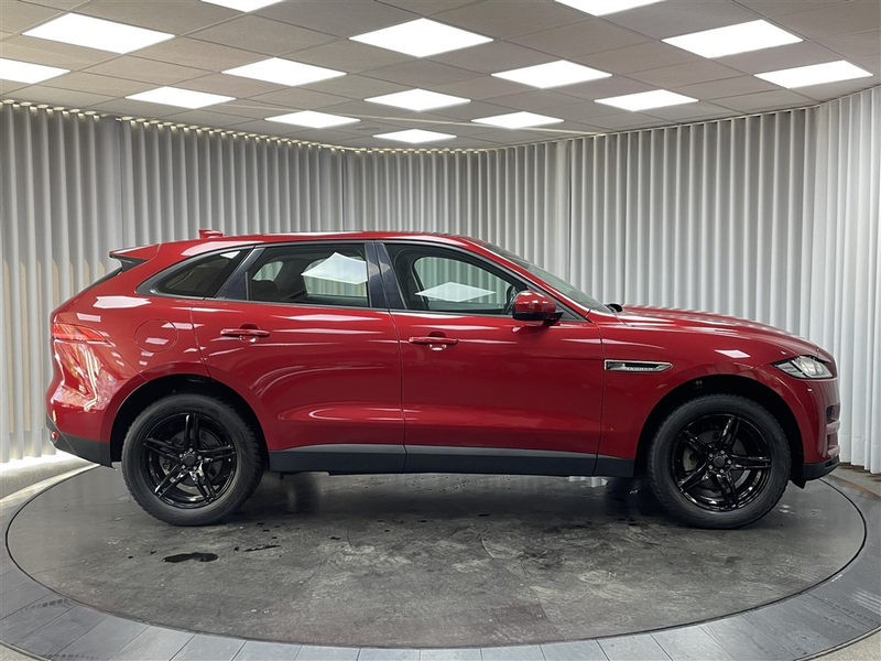 Jaguar F-Pace Pure — photo 8