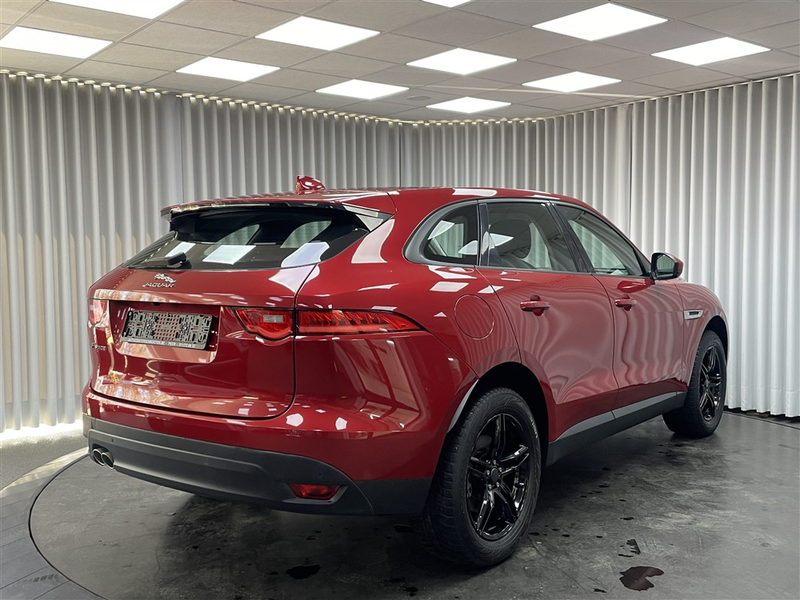 Jaguar F-Pace Pure — photo 7