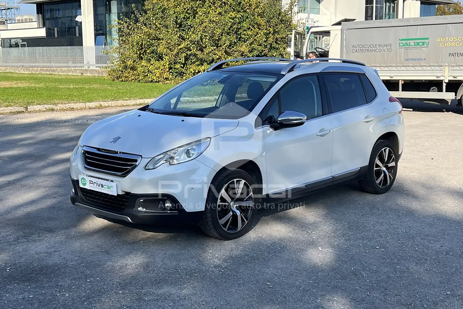 Peugeot 2008 1.6 e-HDi 115 CV Stop&Start Allure Bianco - 1