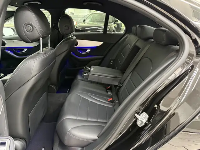 Mercedes-Benz C-Class view 14