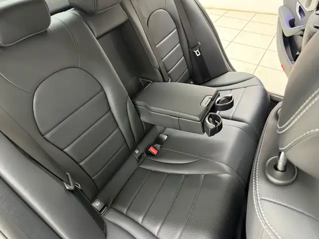 Mercedes-Benz C-Class view 12