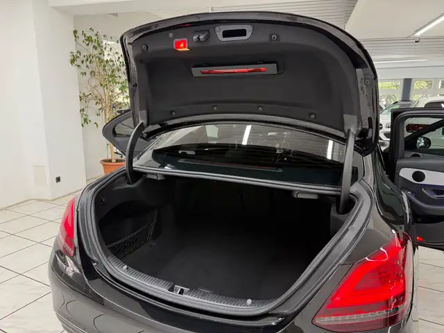 Mercedes-Benz C-Class view 10