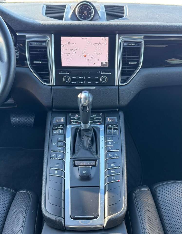 2018 Porsche Macan S AWD thumb 10