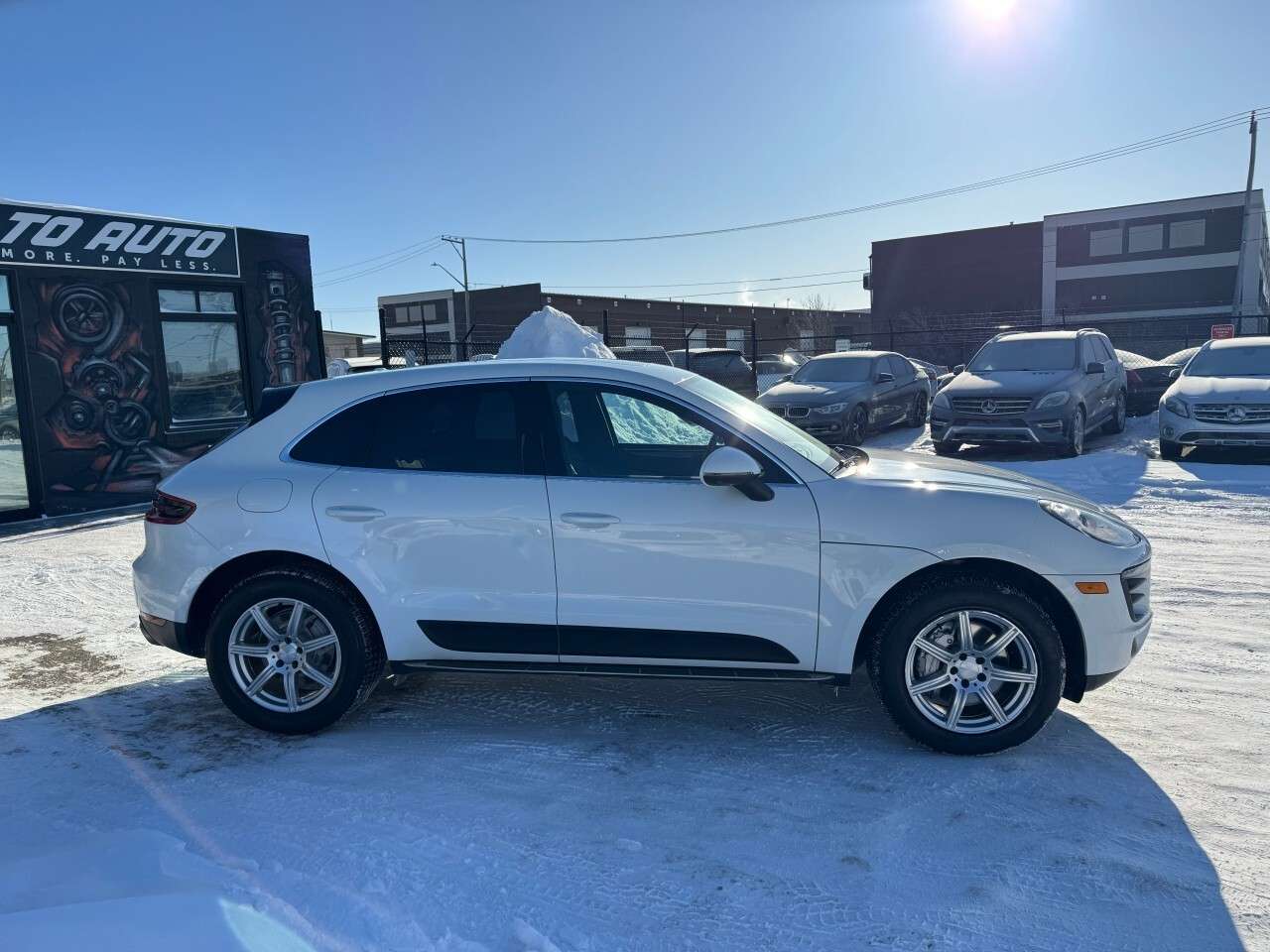 2018 Porsche Macan S AWD alt 3