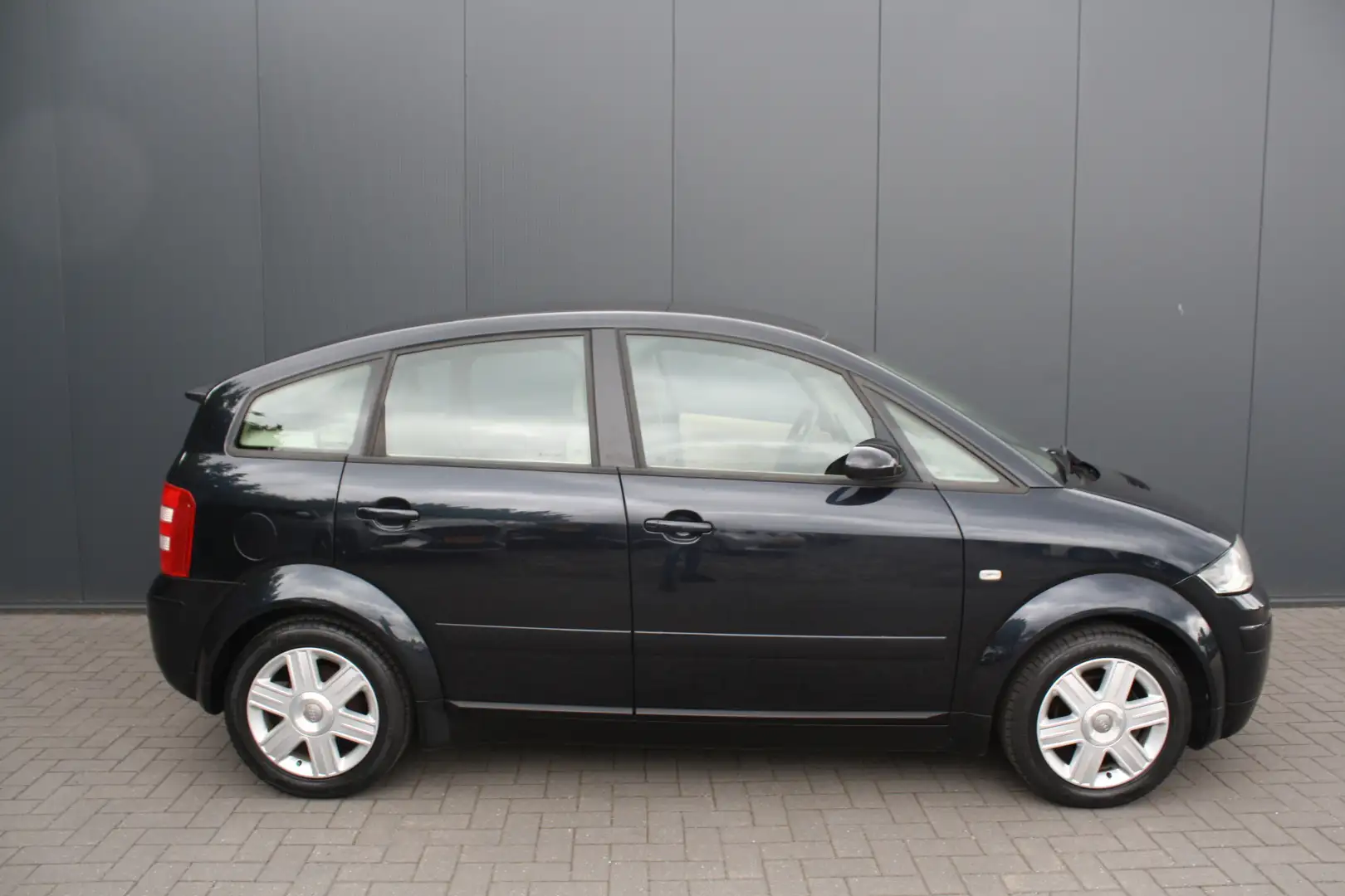 Audi A2 1.4 LAGE KM. STAND - CLIMATE CONTROL Azul - 2