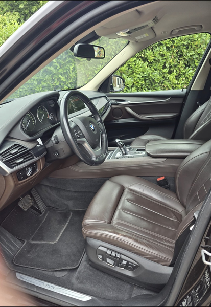 BMW X5 XDrive30d High Executive — photo 14