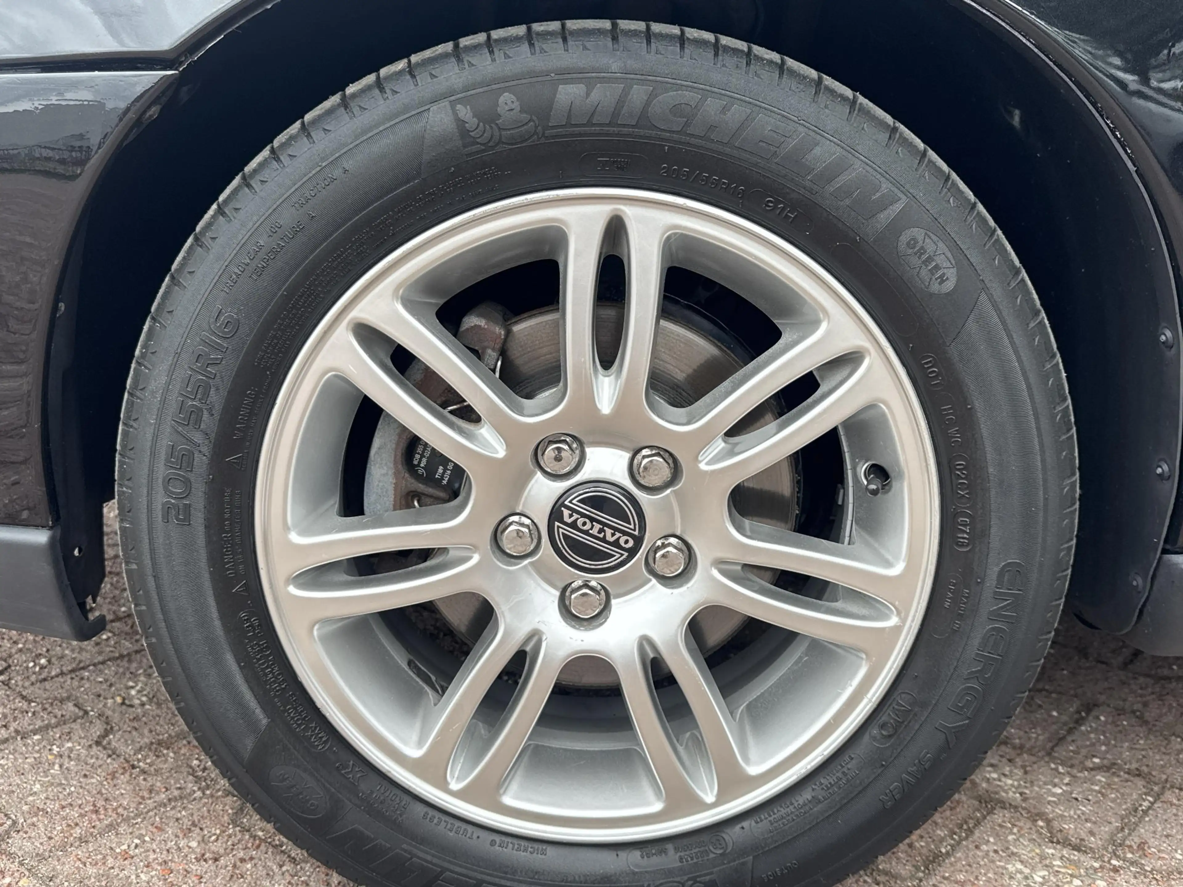 Volvo V70 2.4 Edition II Sport — photo 3