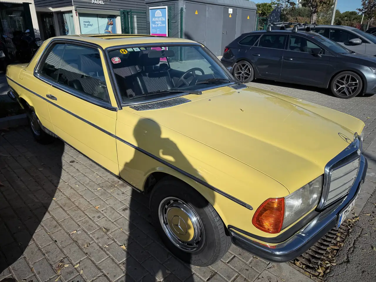 Mercedes-Benz Baureihe 123 280 CE, foto 6