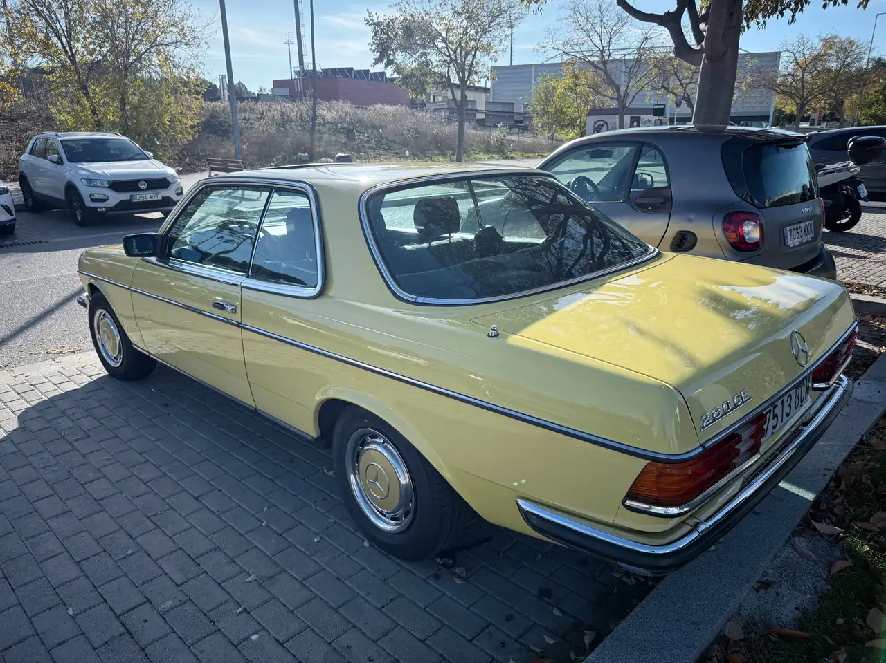 Mercedes-Benz Baureihe 123 280 CE, foto 7